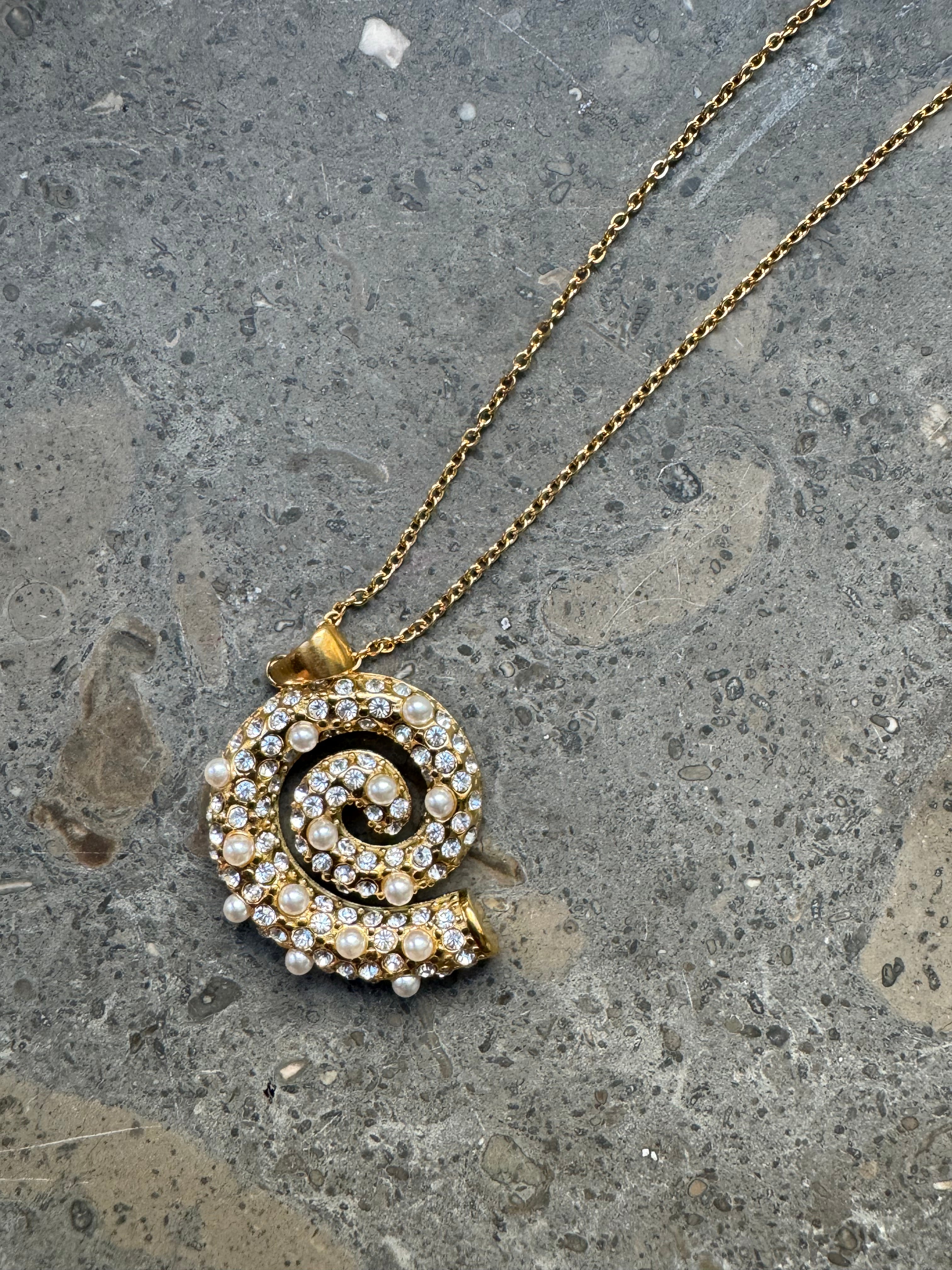 Looped Pearl Golden Necklace