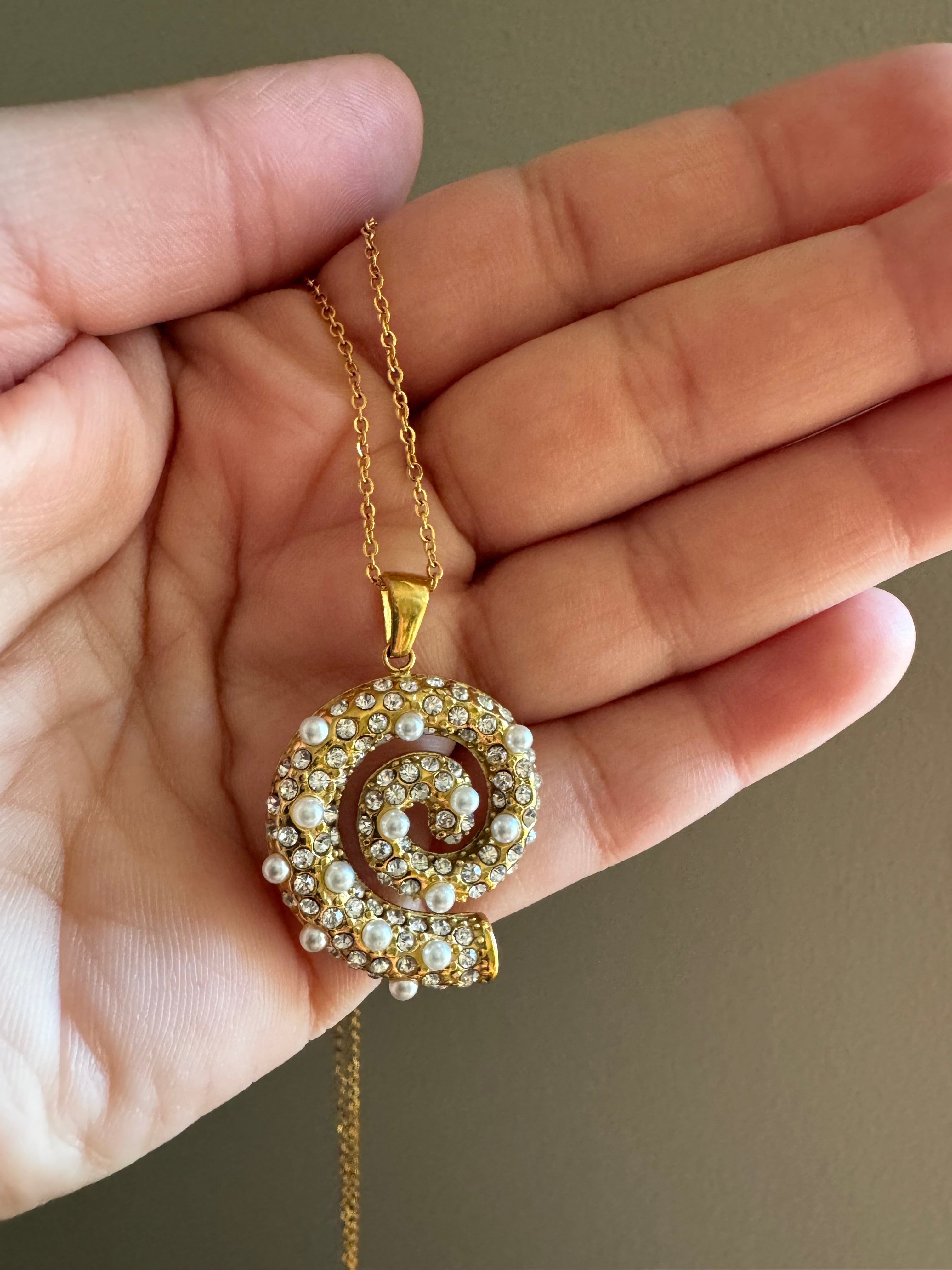 Looped Pearl Golden Necklace