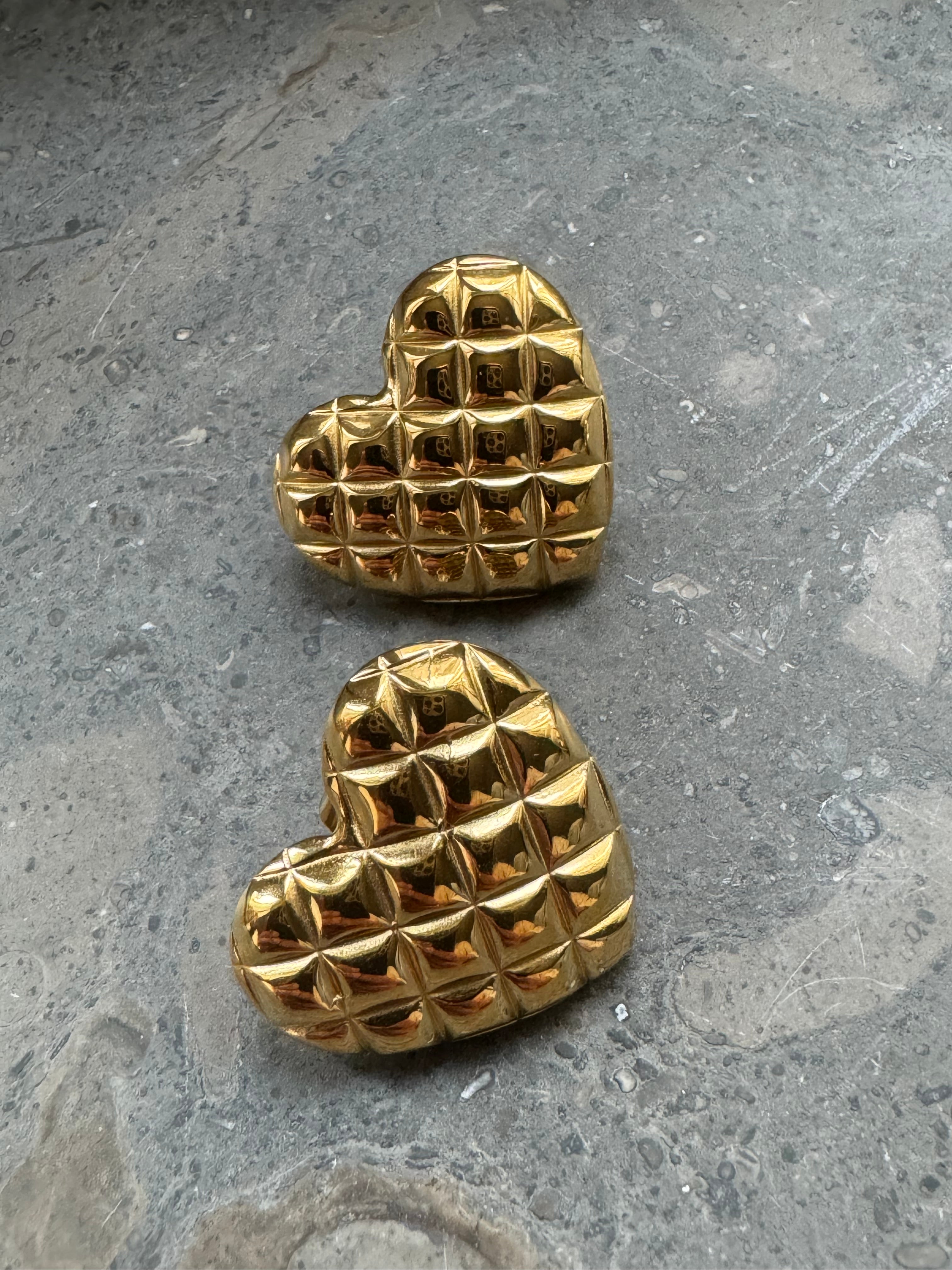 Solin Heart Earrings