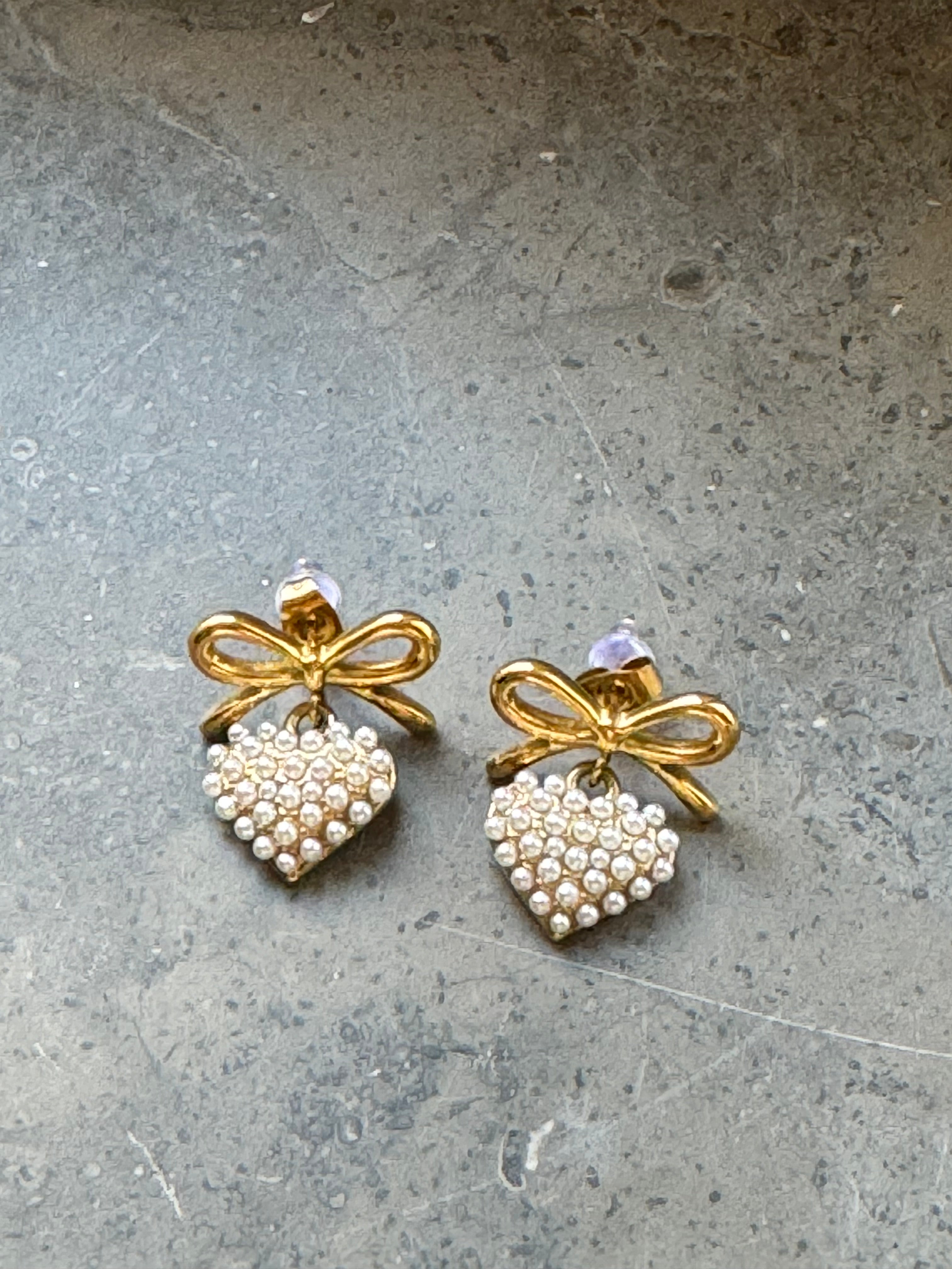 Petit Pearl Earrings