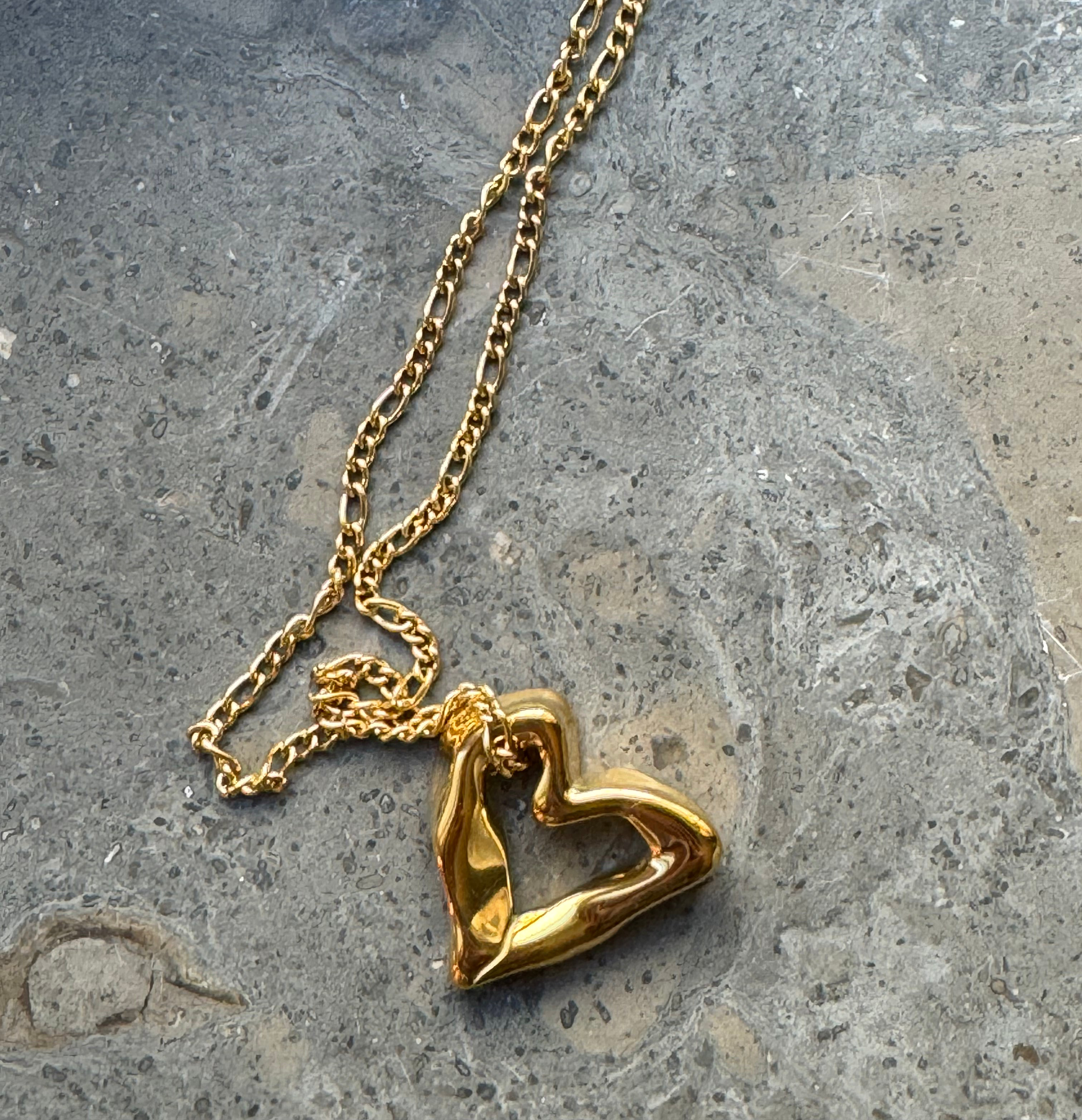 Curled Heart Necklace