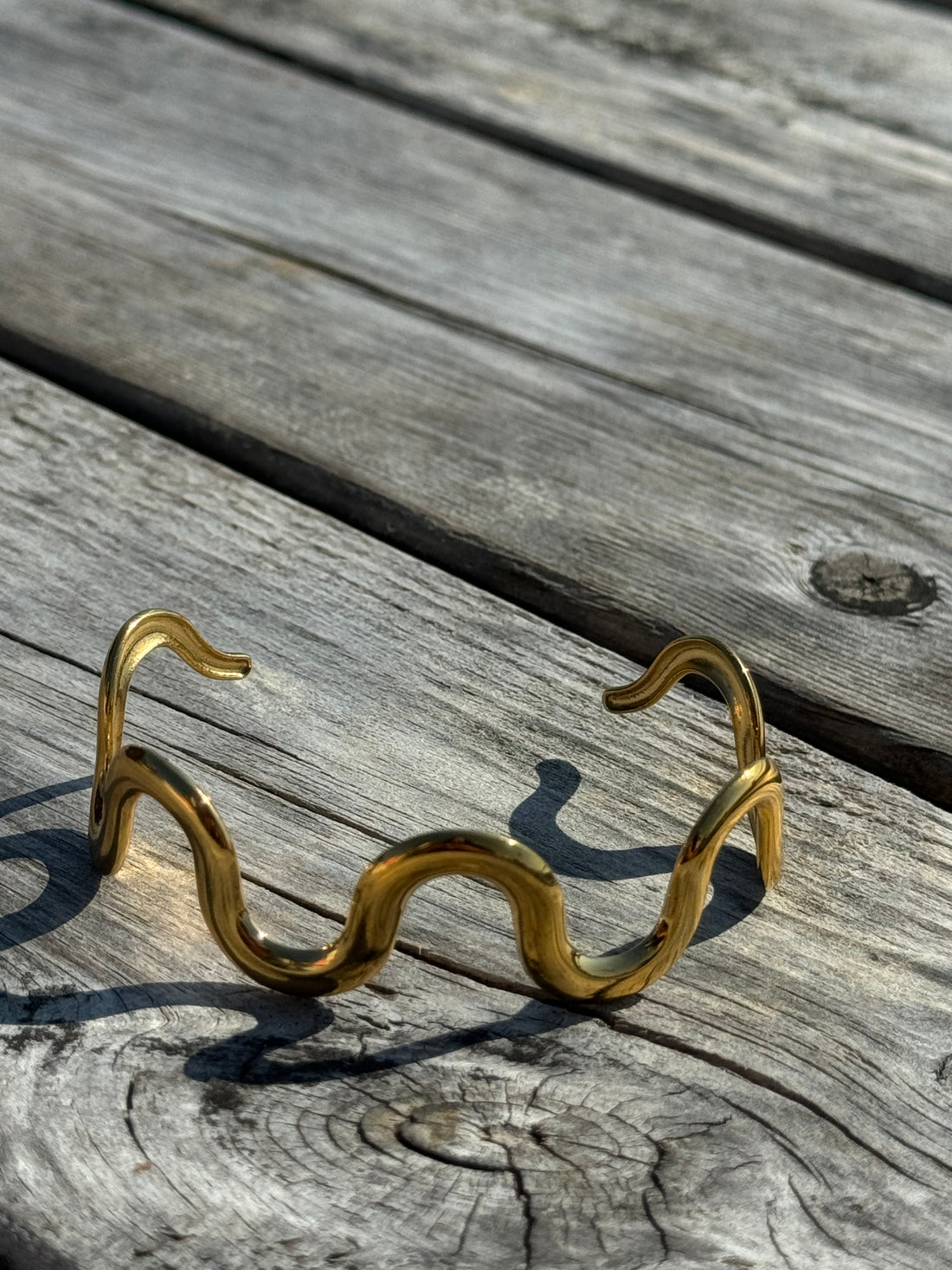 Wave Golden Bracelet