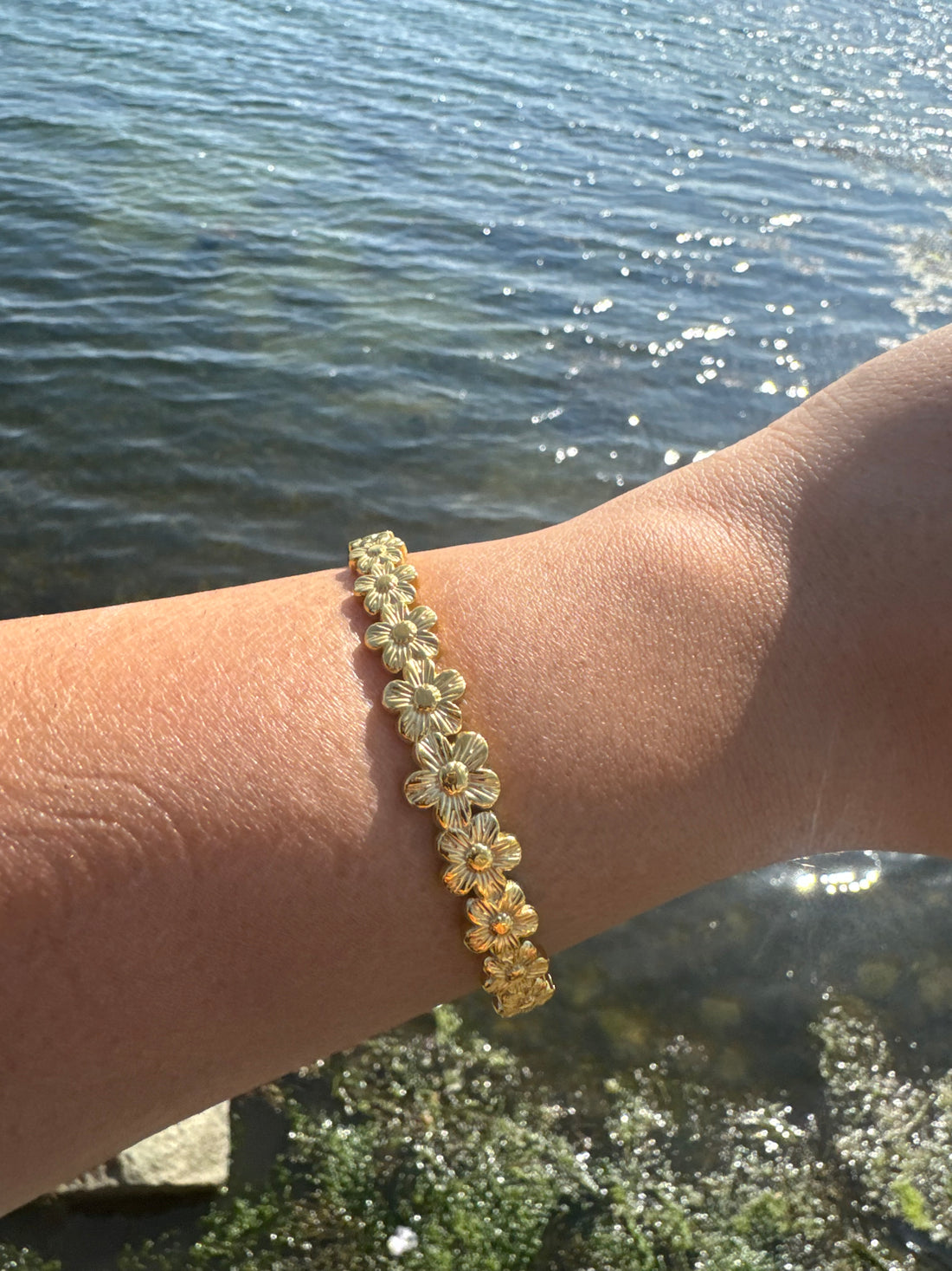 Flower Golden Bracelet