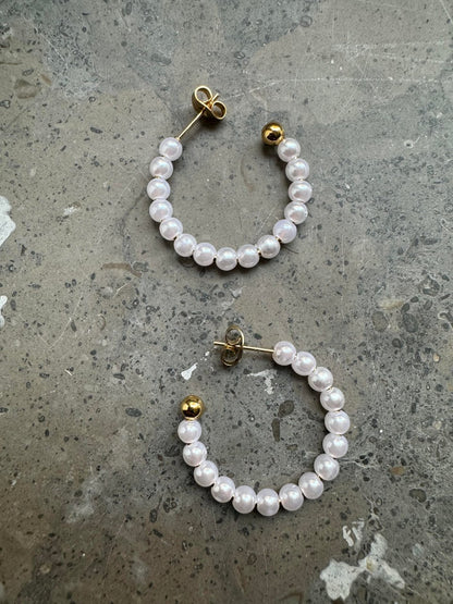 Pearl Golden Hoops